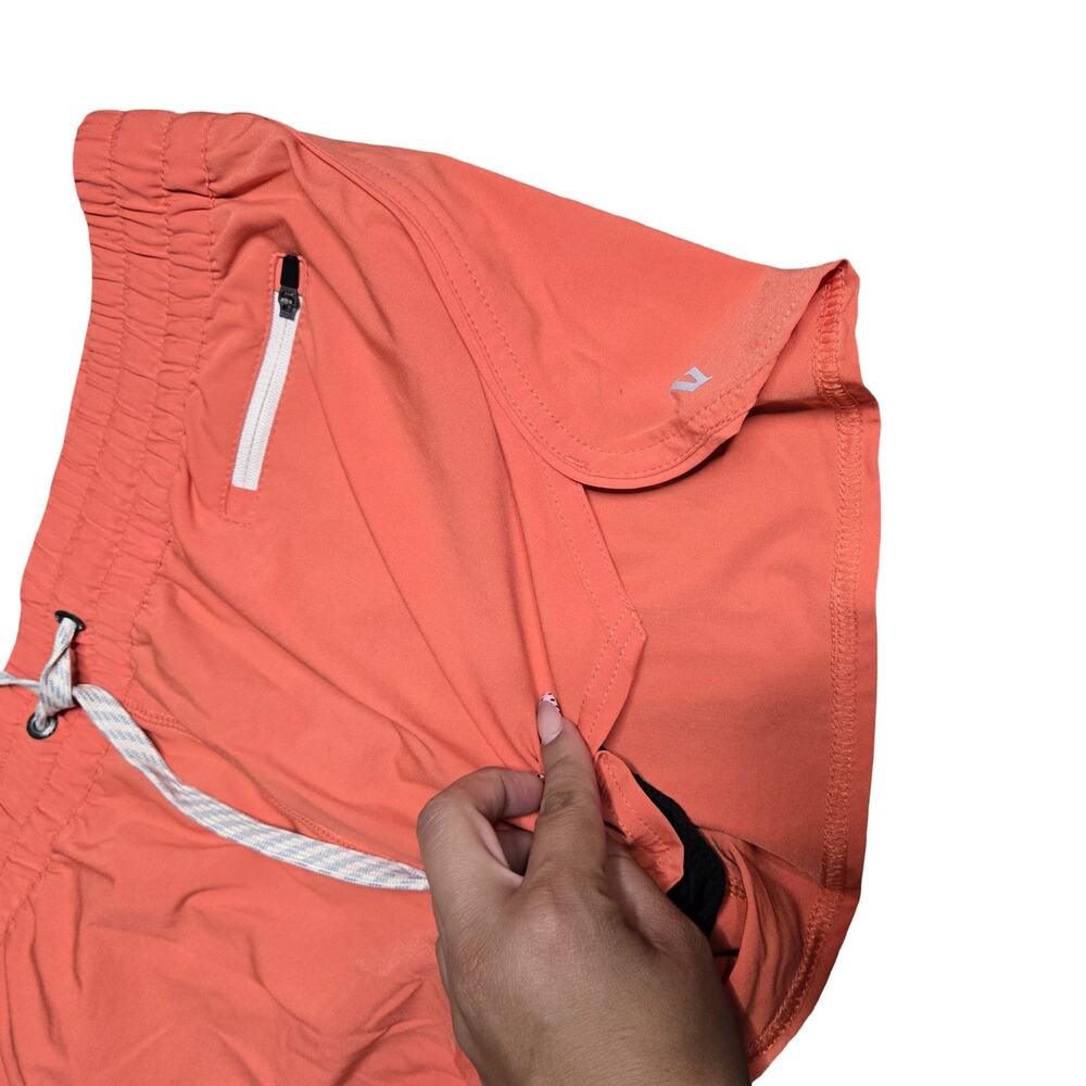 Vuori Women's Clementine Short Size: M - Picture 6 of 7